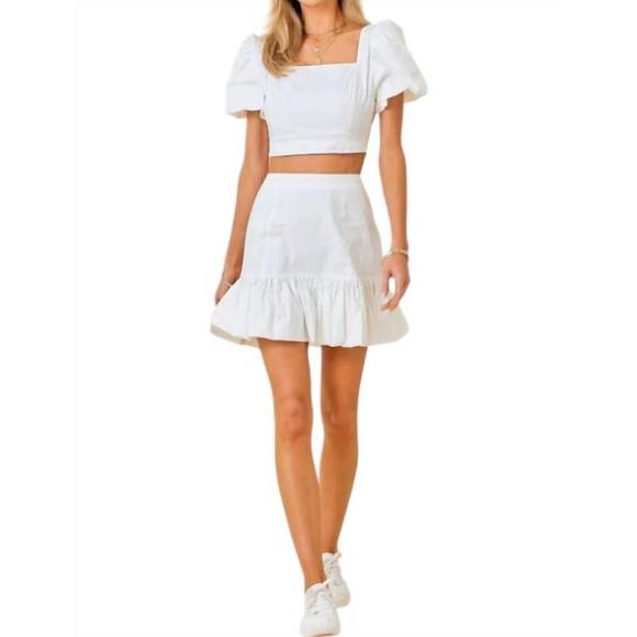 NEW BABY PINK ruffle hem skirt in white - Picture 1 of 4